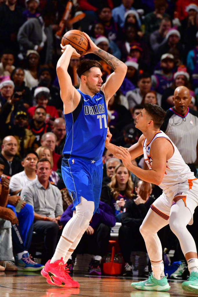 达拉斯独行侠迎NBA总决赛关键赛，加时末段主帅复盘，悬念犹存，临场指挥获称赞的简单介绍