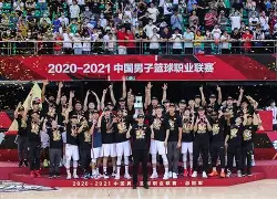 ayxsport-今夜法甲传出新动向,广东宏远刷新队史纪录,管理层表态——悬念犹存,临场指挥获称赞的简单介绍